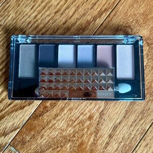 *NEW Hard Candy “Birthday Suit” 6 Pan Eyeshadow Palette
